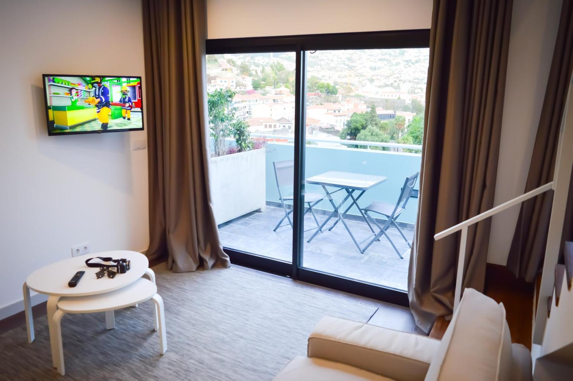 Cba Suites Madeira フンシャル エクステリア 写真