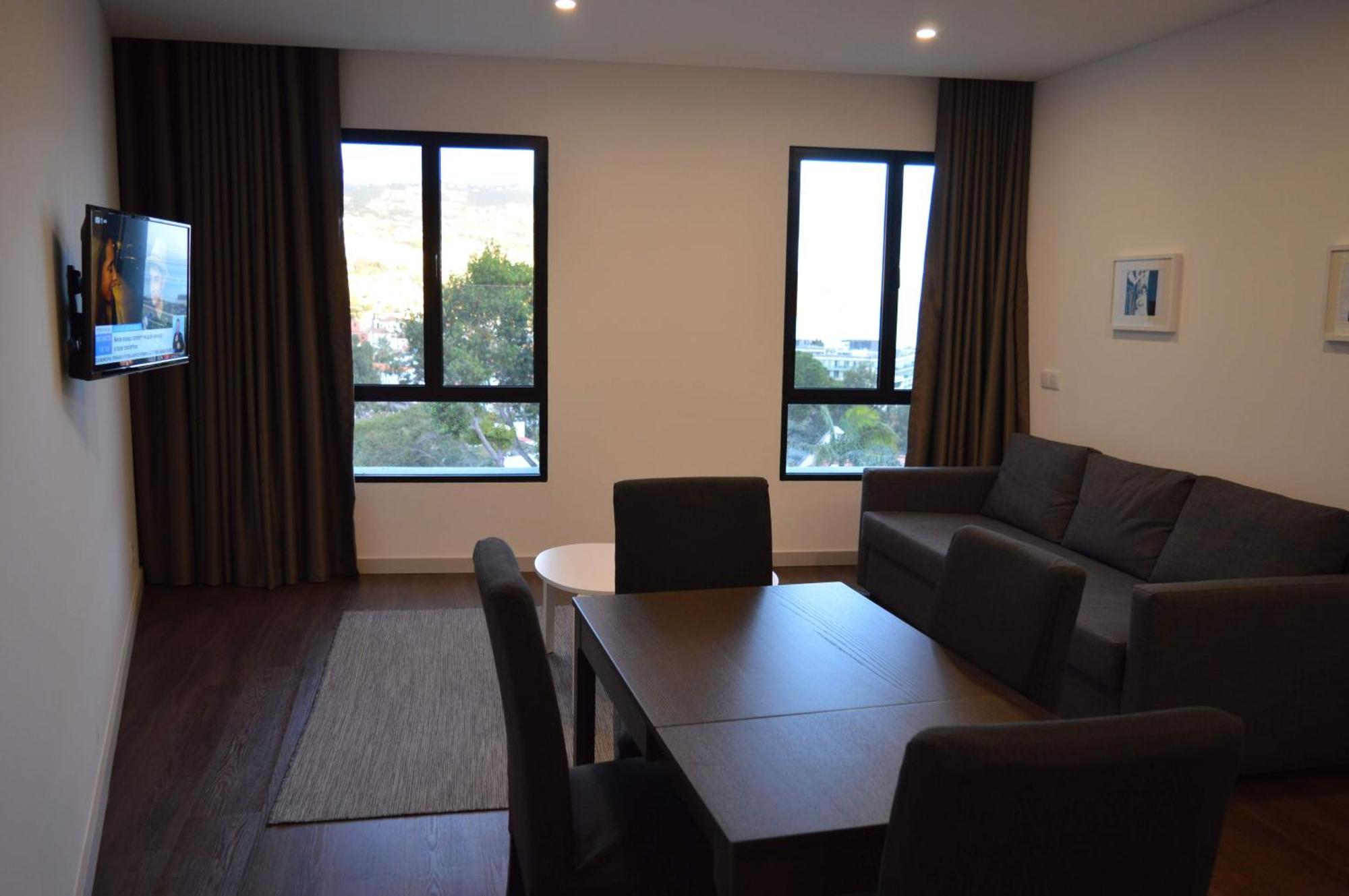 Cba Suites Madeira フンシャル エクステリア 写真